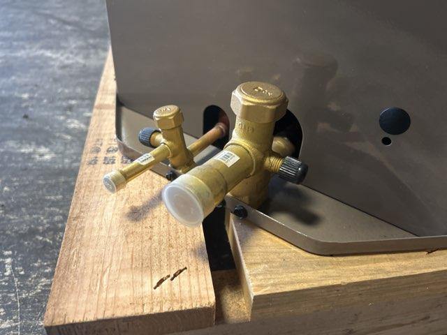 4 Ton LX Series Split-System Air Conditioner; 208-230/60/1, 13 SEER, W1N4228421