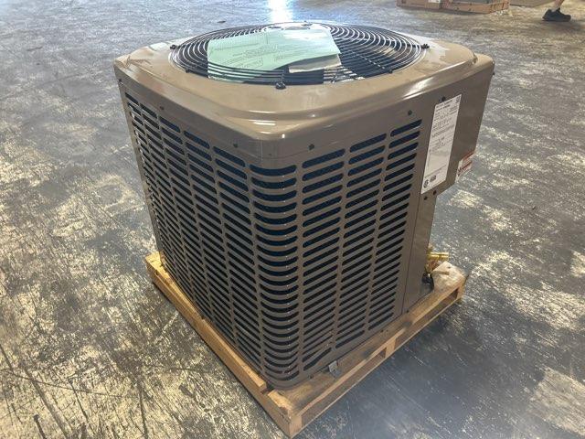 4 Ton LX Series Split-System Air Conditioner; 208-230/60/1, 13 SEER, W1N4228454