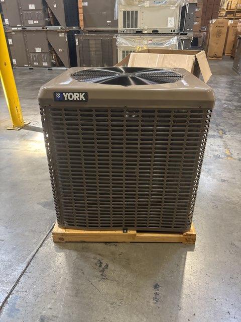 3.5 Ton LX Series Split-System Heat Pump; 16 SEER, 208-230/60/1, R-410A