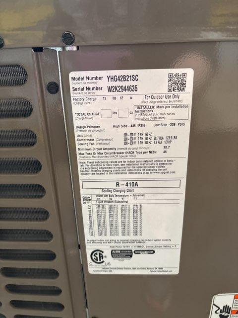 3.5 Ton LX Series Split-System Heat Pump; 16 SEER, 208-230/60/1, R-410A