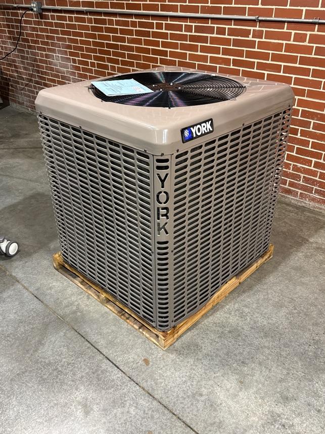 3.5 Ton LX Series Split-System Heat Pump; 16 SEER, 208-230/60/1, R-410A