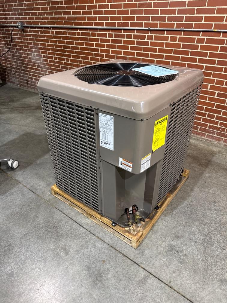 3.5 Ton LX Series Split-System Heat Pump; 16 SEER, 208-230/60/1, R-410A