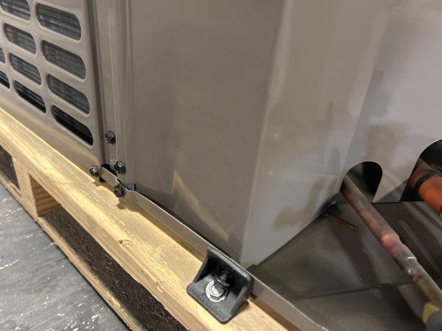 3.5 Ton LX Series Split-System Heat Pump; 16 SEER, 208-230/60/1, R-410A
