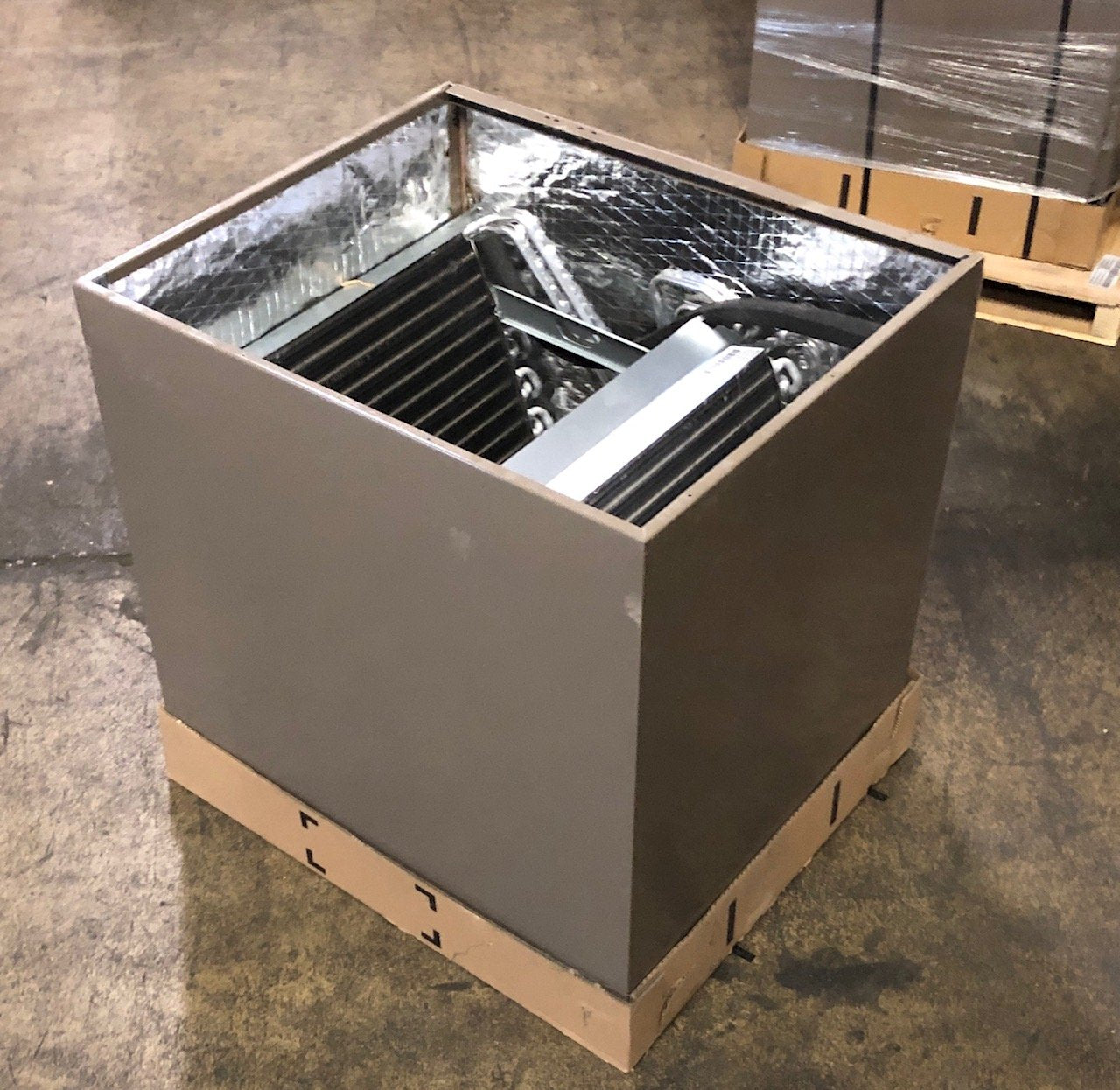 2.5 ton AC/HP CF Series Upflow/Downflow Cased Aluminum N Flex Coil