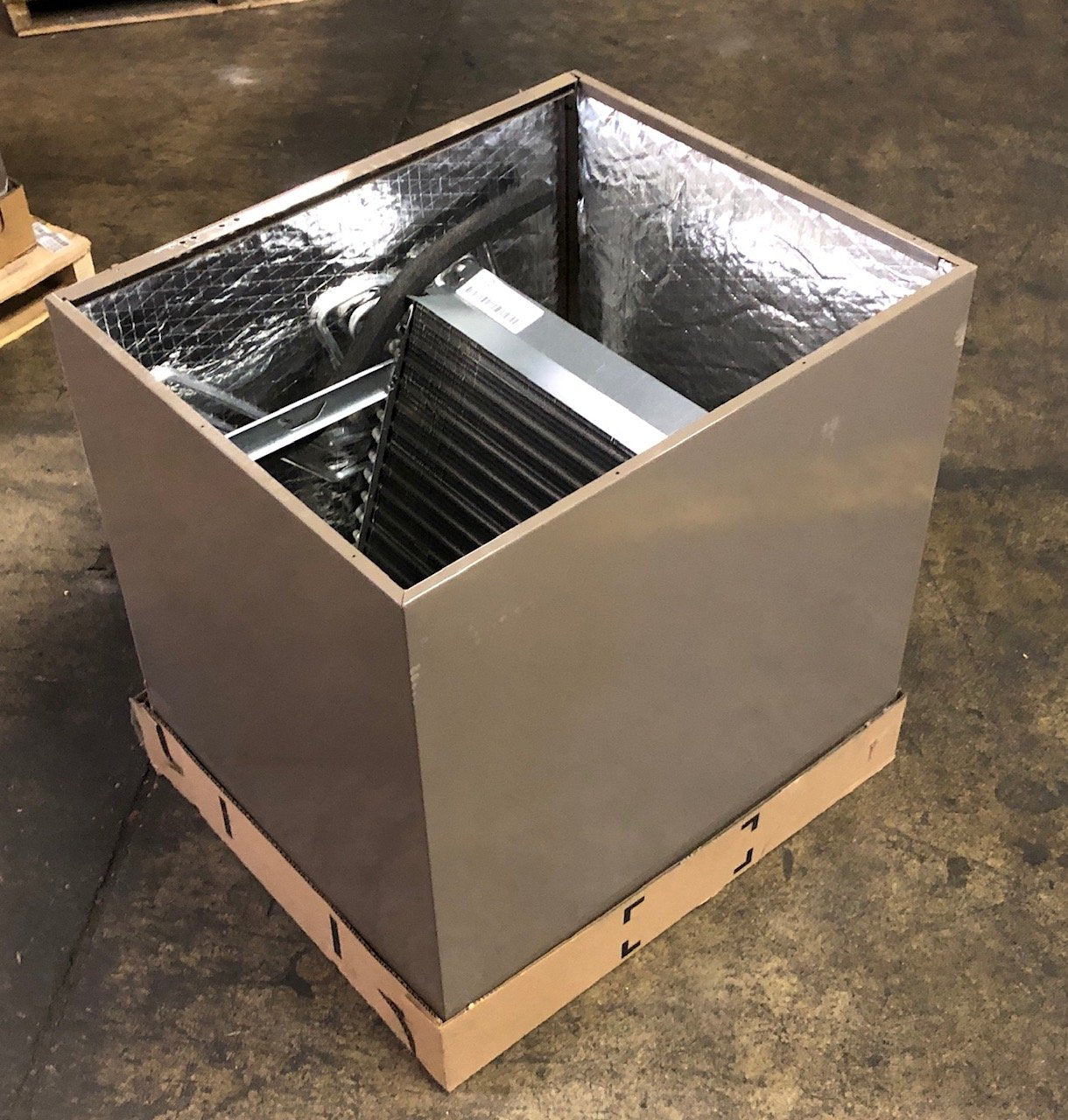 2.5 ton AC/HP CF Series Upflow/Downflow Cased Aluminum N Flex Coil