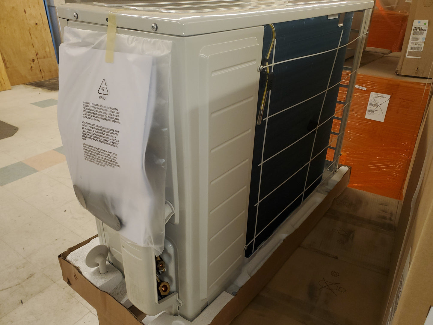 9,000 BTU Single-Zone Heat Pump DC Inverter Outdoor Mini-Split Unit; 27 SEER, 208-230/60/1, R-410A