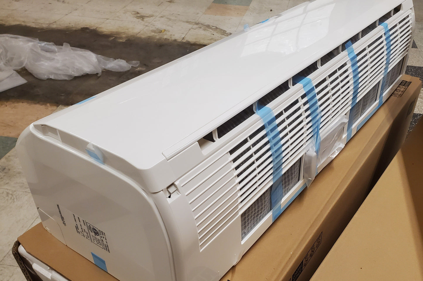 36,000 BTU "Achiever" Series Wall Mounted Inverter Indoor Mini-Split Heat Pump Unit
