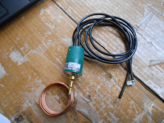 LOW AMBIENT PRESSURE CONTROL SWITCH 