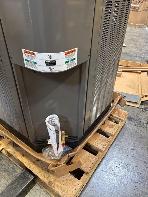 5 Ton Ultra" Series Communicating Variable Speed Inverter Split-System Air Conditioner