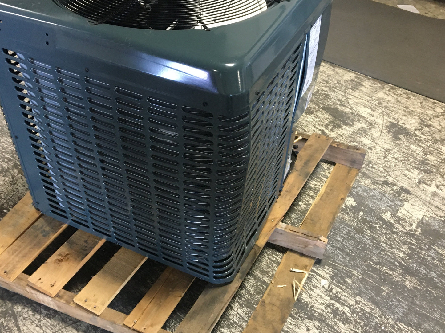 Aire acondicionado de sistema dividido serie "LX" de 3,5 toneladas, 13 SEER, 208-230/60/1 R-410A