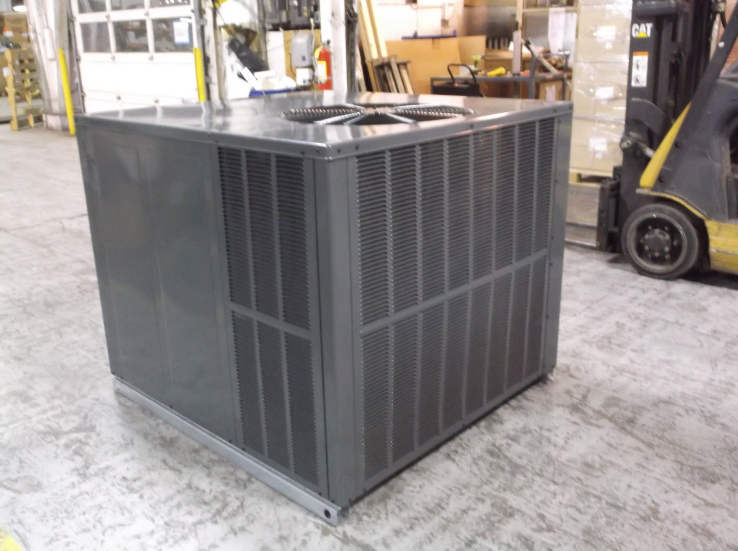 5 TON CONVERTIBLE GAS/ELECTRIC PACKAGED UNIT 10 SEER 460/60/3 R-22 83.1%