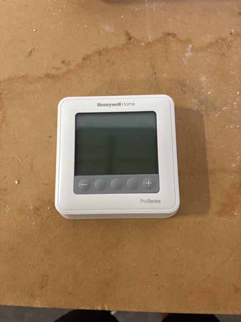 T6 Pro 2 Heat/1 Cool Heat Pump 2 Heat/2 Cool Large Display Programmable Thermostat