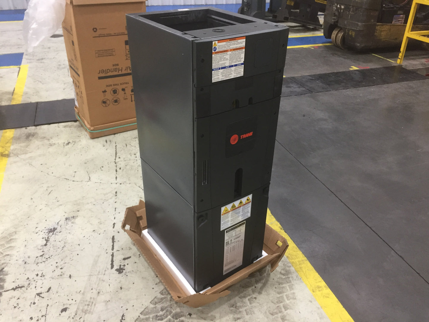 Fan coil PSC multiposición modular de 1,5 toneladas 208-230/60/1 R-410A Cfm: 225-1091