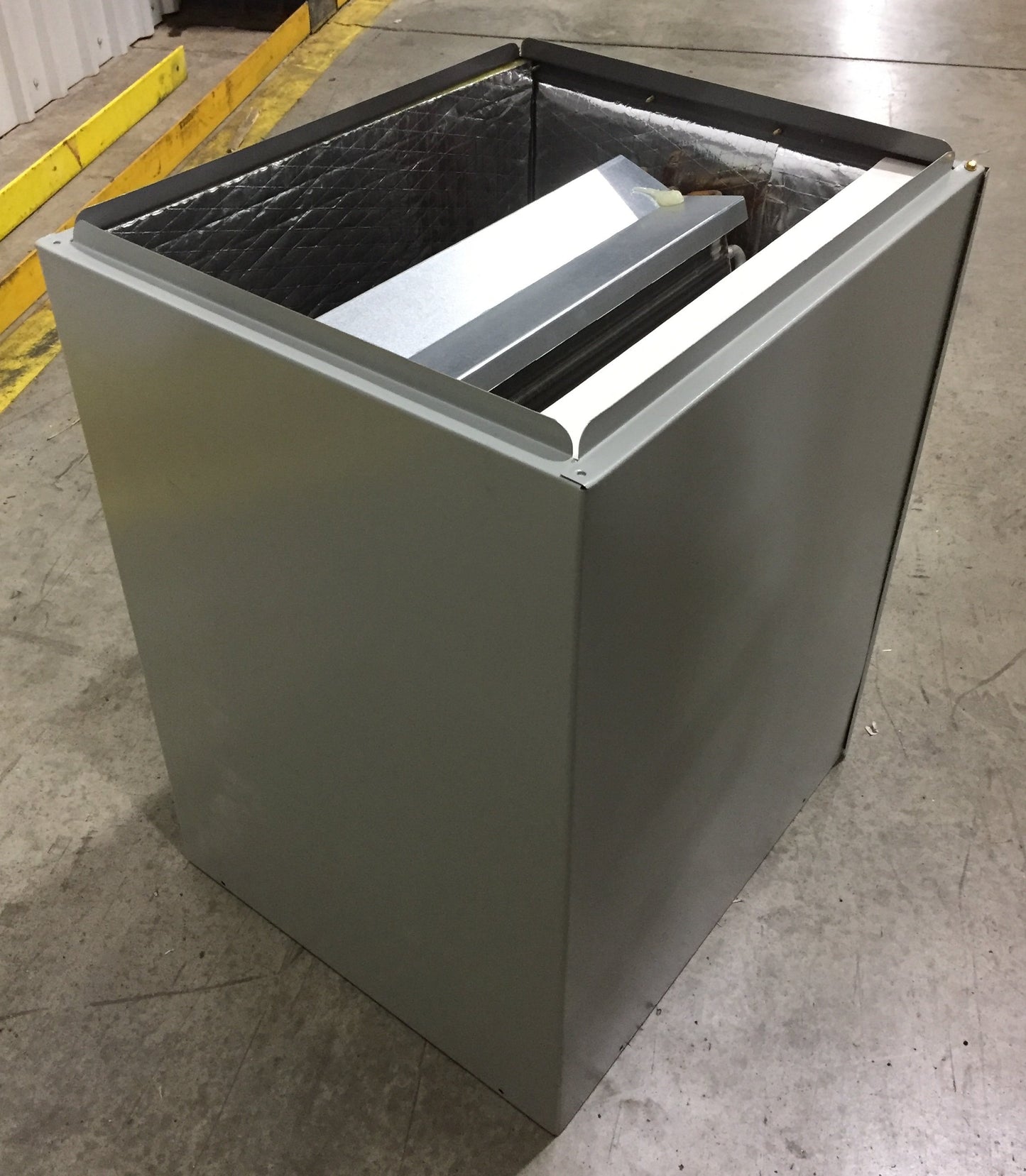 Aire acondicionado/HP de 4 toneladas con carcasa de aluminio de múltiples posiciones, serpentín A de 13 Seer R410A