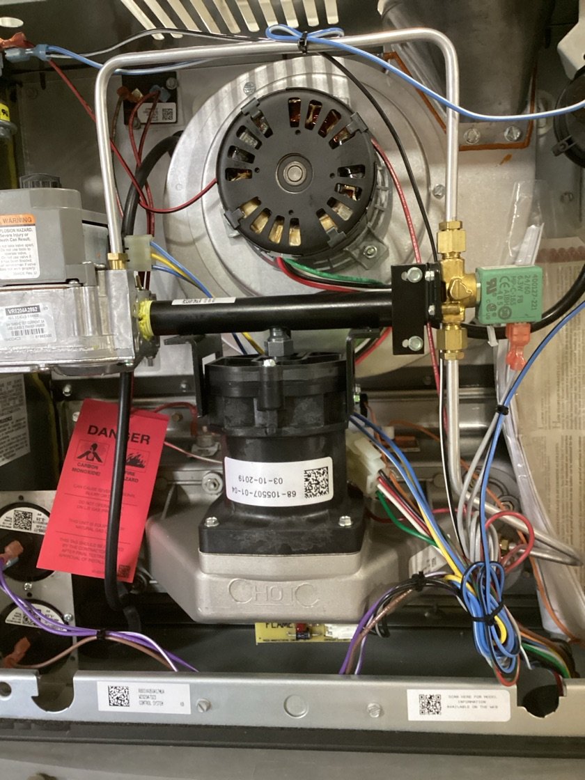 50,000 Btu Single Stage UPFlow/Horizontal ECM Natural Gas Furnace, 80% Afue 115/60/1 Cfm:775