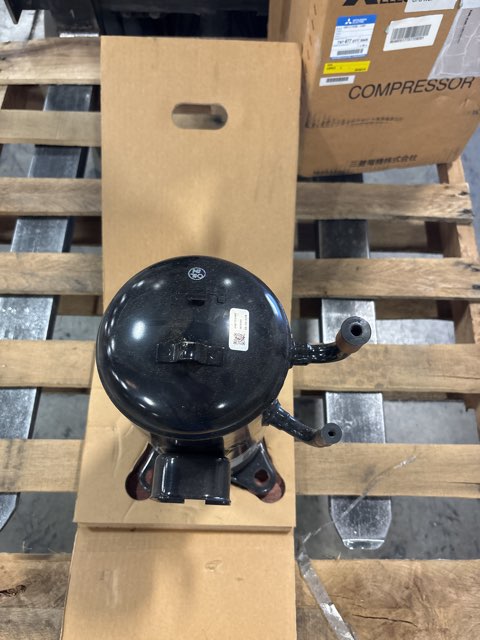 4HP DC Inverter 240/60/3 R-410A Compressor
