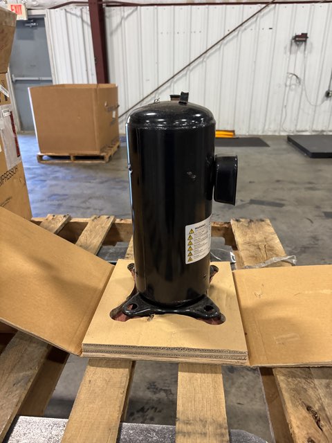 4HP DC Inverter 240/60/3 R-410A Compressor