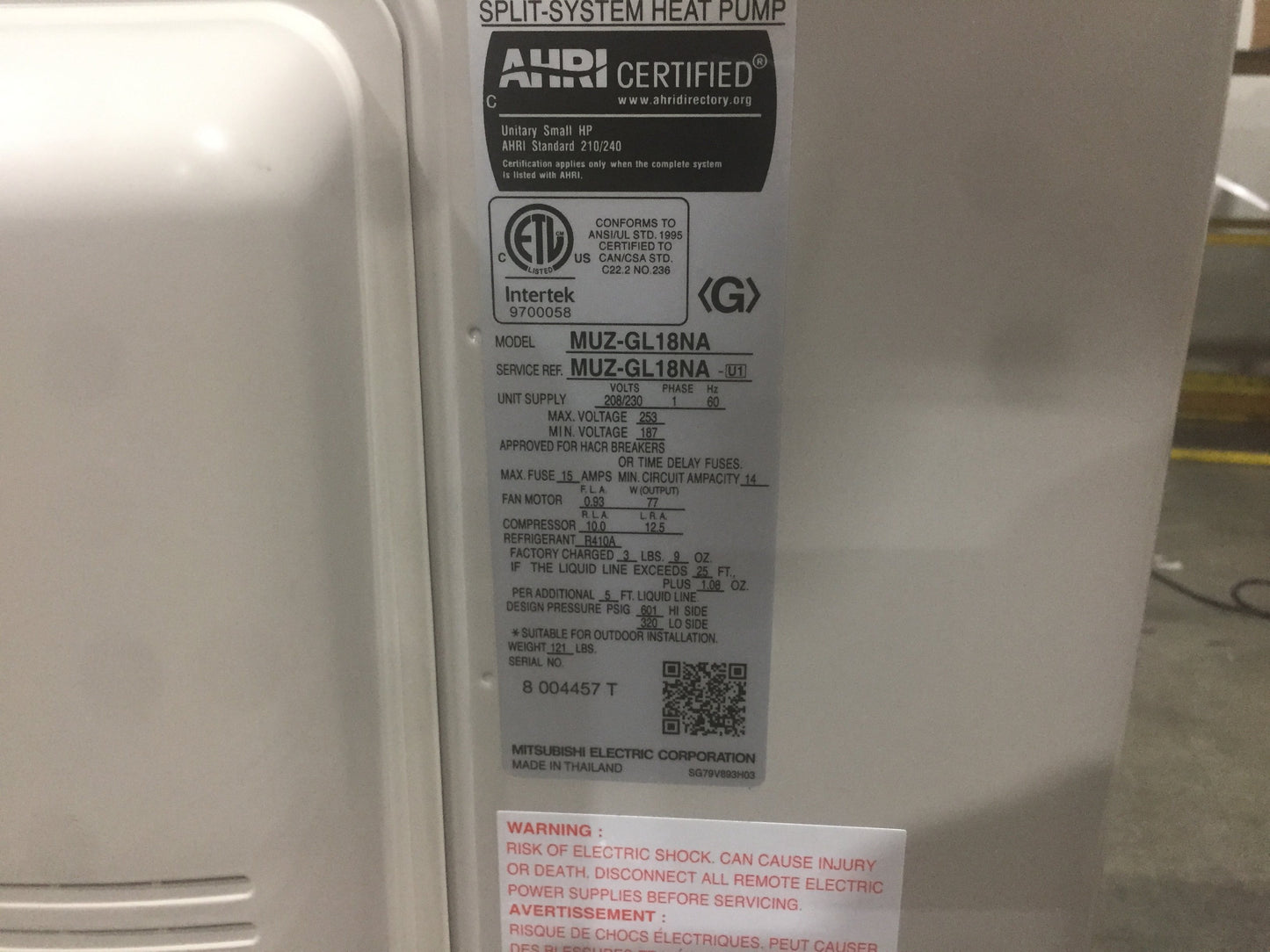 18,000 BTU Single Zone Outdoor Cooling Unit 20.5 SEER 208-230/60/1 R-410A