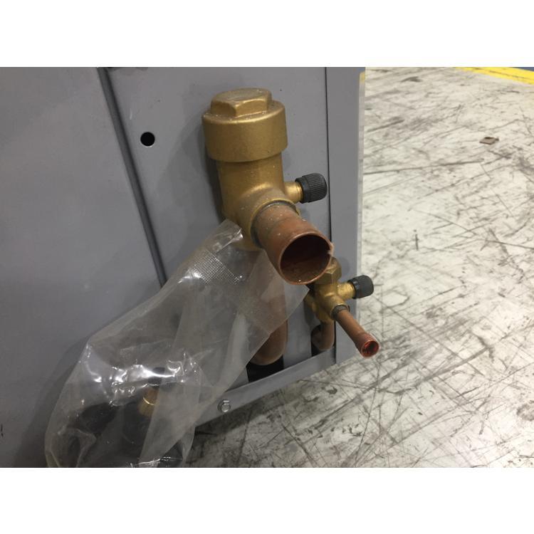 3 Ton Horizontal Air Conditioning Outdoor Unit; 14 SEER, 208/230-60-1, R410A, Damaged