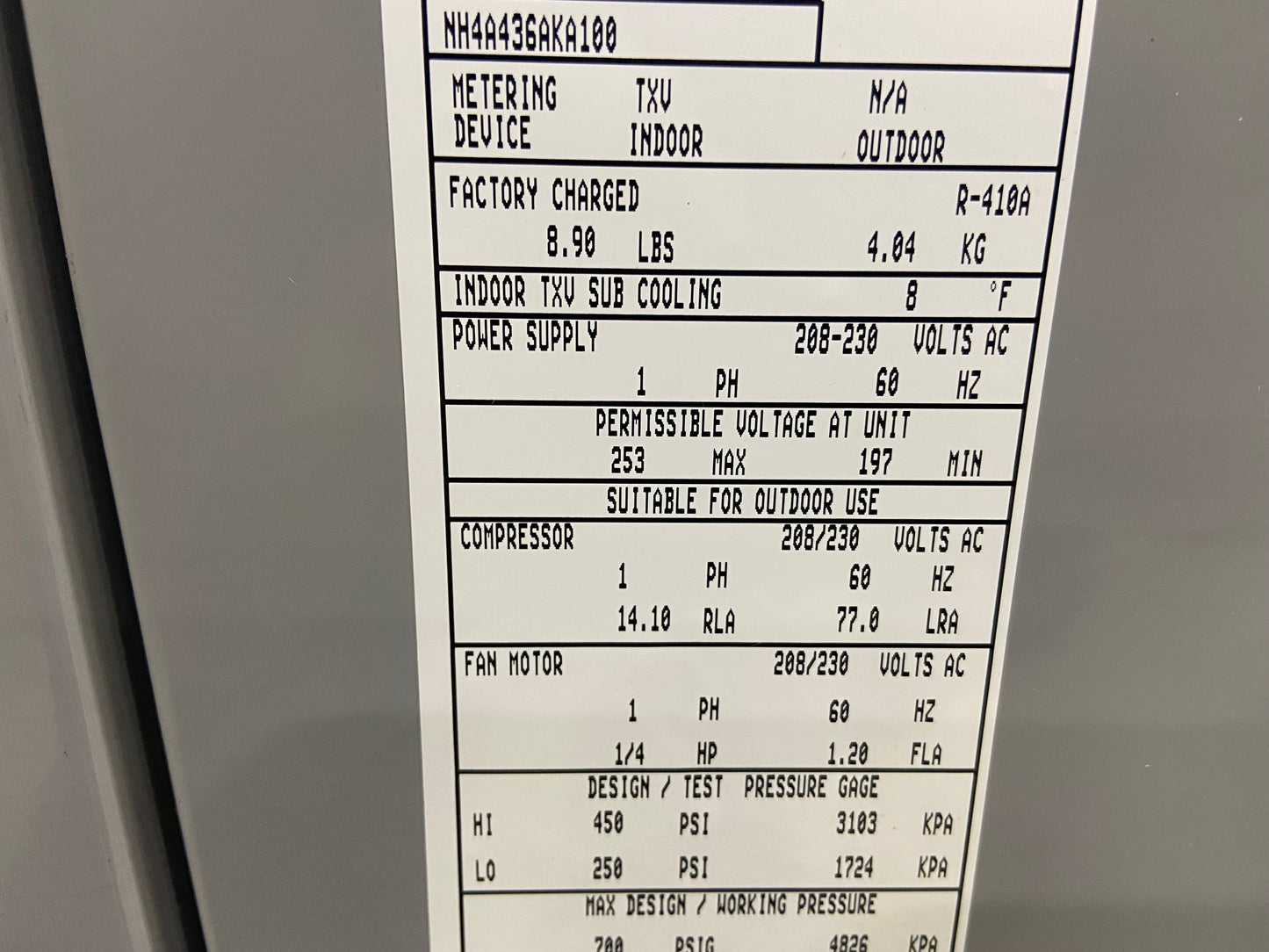 3 Ton Horizontal Air Conditioning Outdoor Unit; 14 SEER, 208/230-60-1, R410A, Damaged