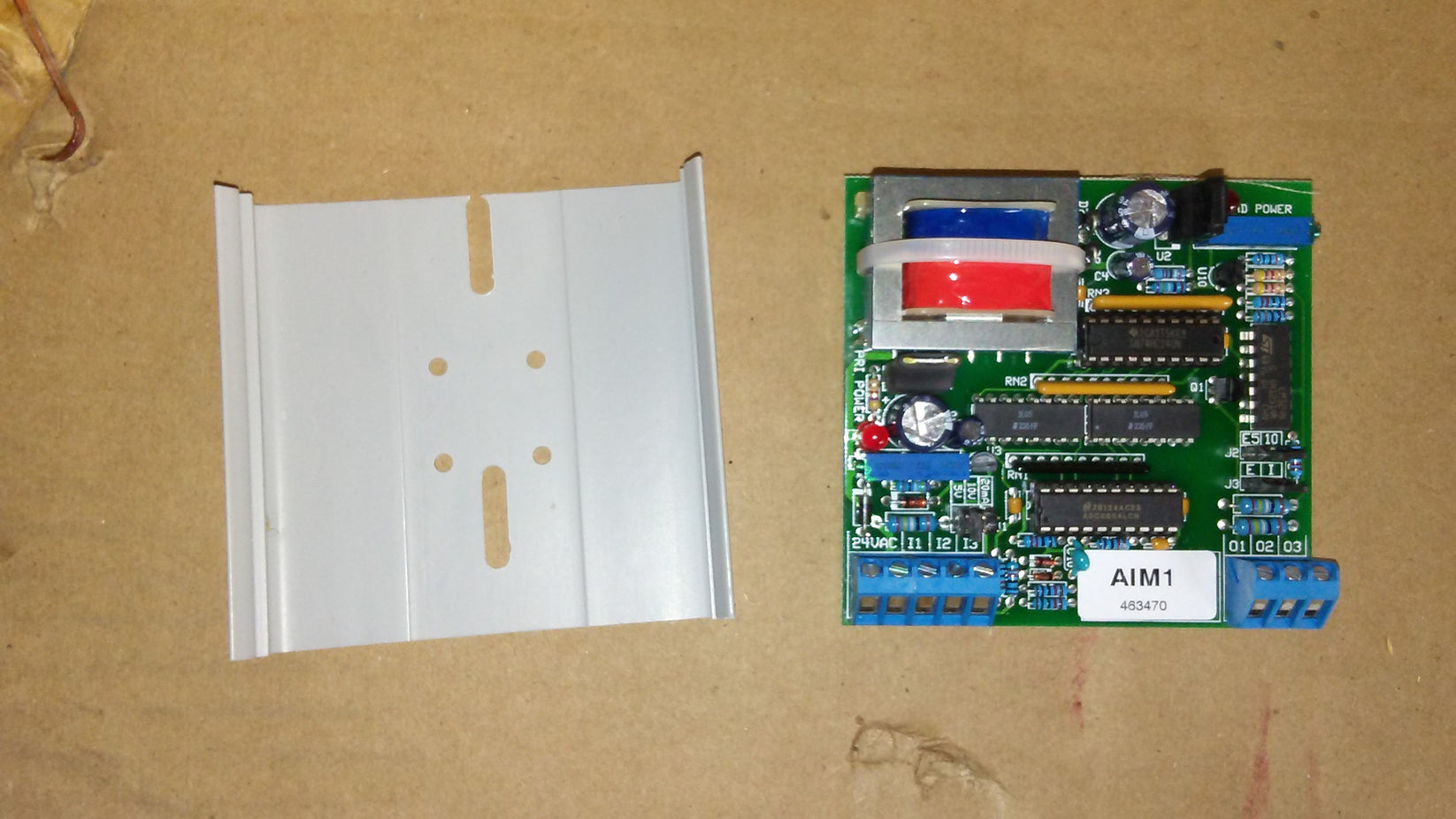 ONE TO ONE ANALOG ISOLATION MODULE Surplus City Liquidators