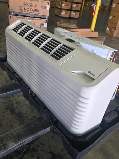 7,600 BTU PTAC Heat Pump, W/3.5 Kw Backup Heater, 11 Eer,  208-230/60/1, R-410A