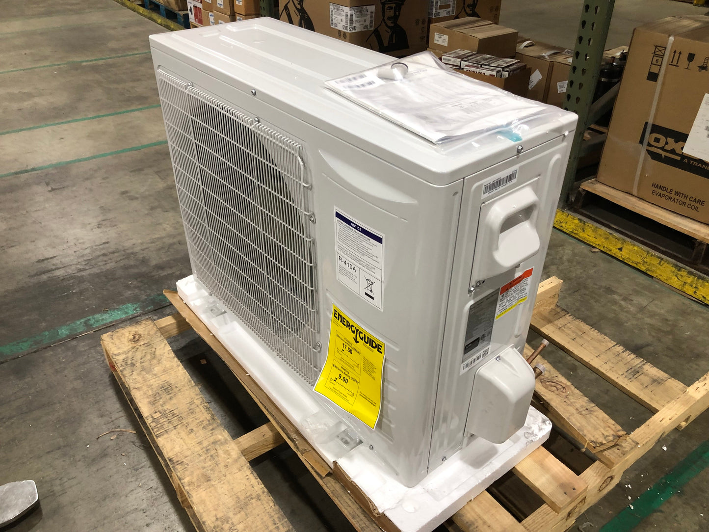 24,000 Btu Single Zone Outdoor Heat Pump Mini Split Unit, 17 Seer 208-230/60/1 R-410A