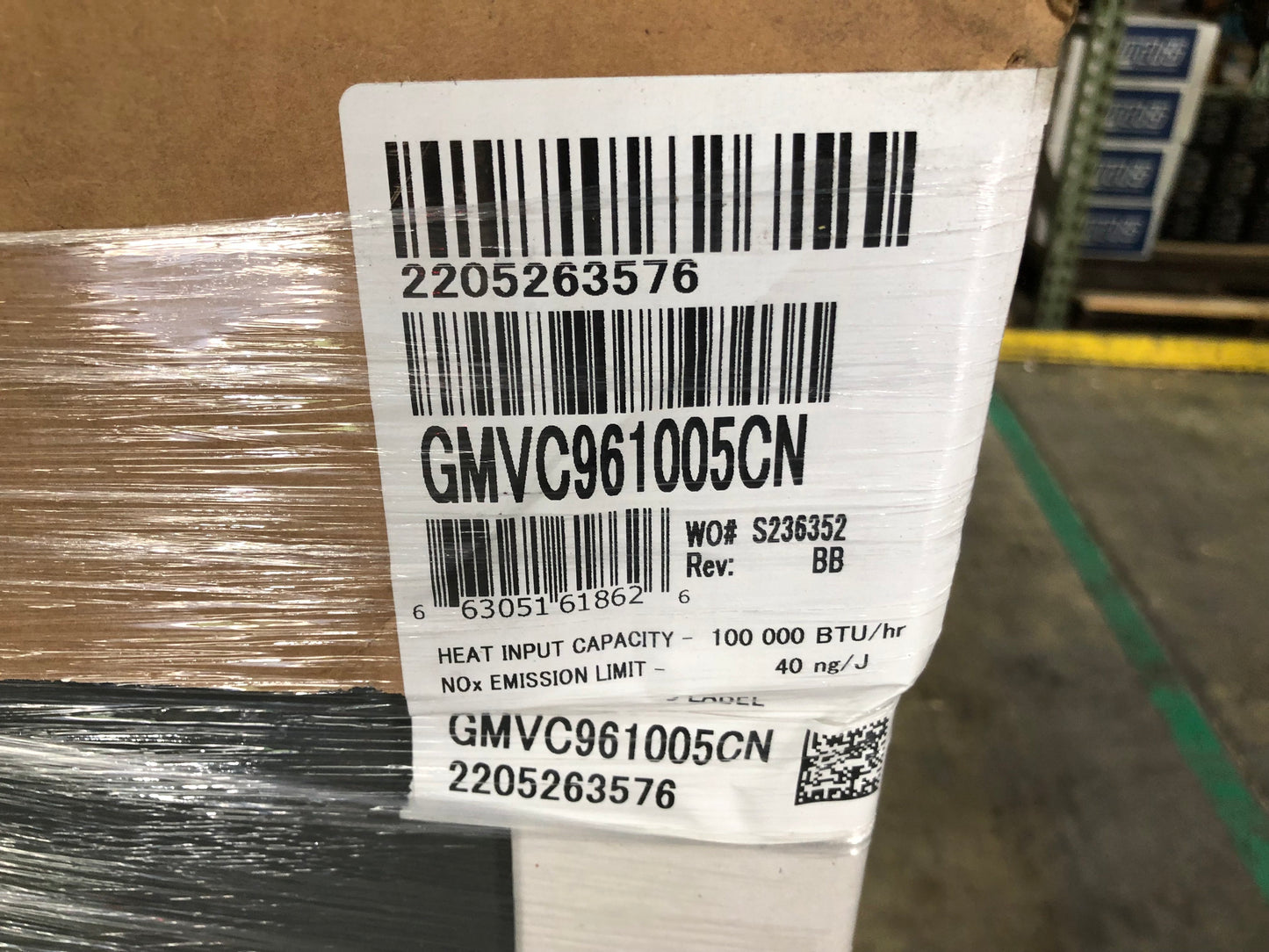 100,000 Btu UPFlow/Horizontal 2 Stage Communicating Natural Gas Furnace 96% Afue 115/60/1 2000 Cfm