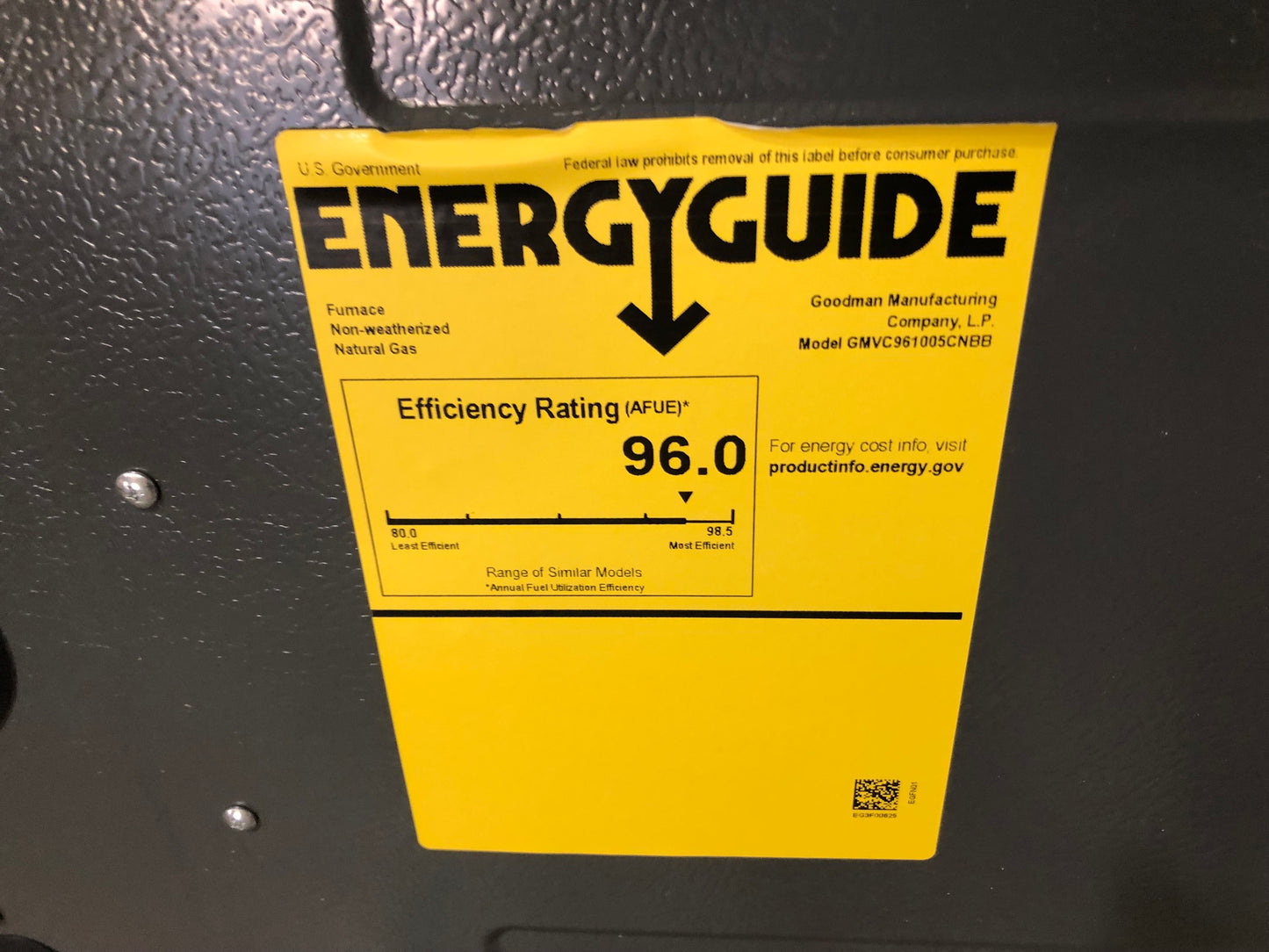 100,000 Btu UPFlow/Horizontal 2 Stage Communicating Natural Gas Furnace 96% Afue 115/60/1 2000 Cfm