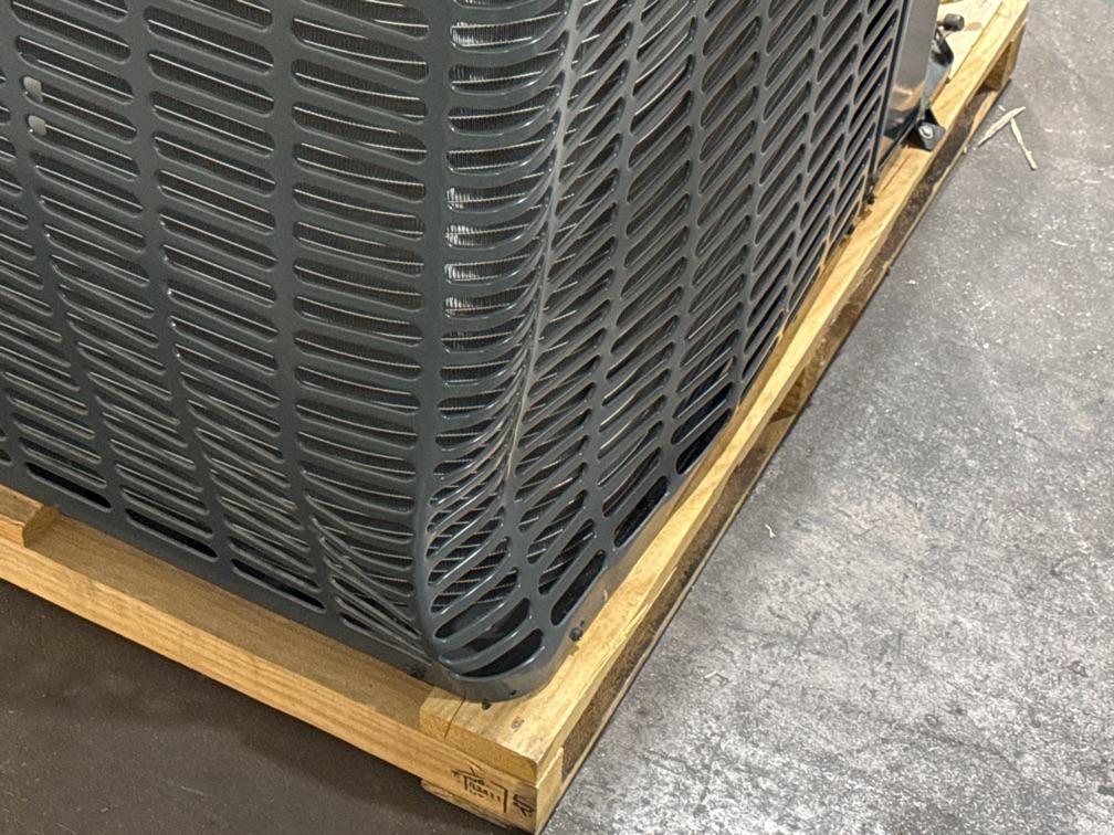 4 Ton LX Series Split-System Non-Communicating Air Conditioner; 14 SEER, 208-230/60/1, R-407C