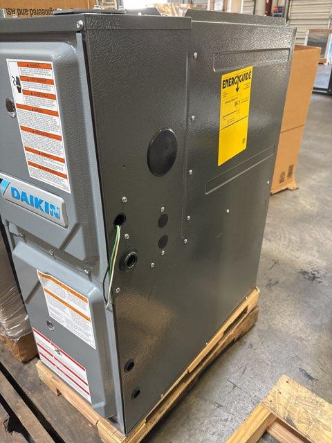 40,000 BTU 2-Stage Upflow/Horizontal ECM Gas Furnace 96% AFUE 115/60/1 Cfm:1200