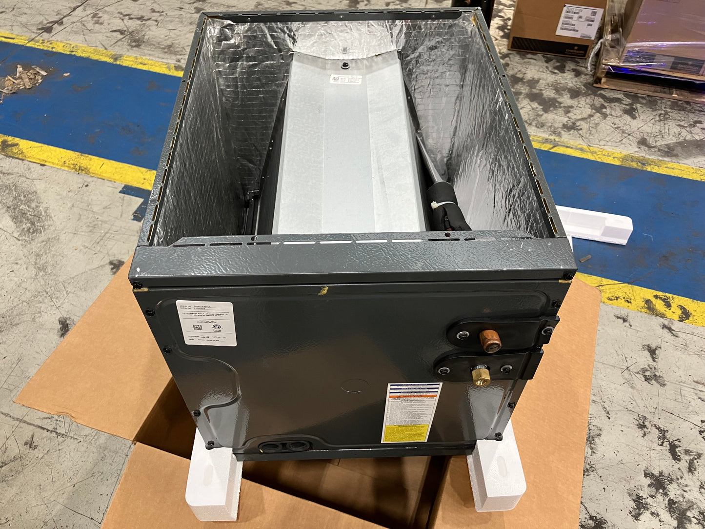 1.5 Ton AC/HP Downflow / Upflow Cased 'A' Coil; R-410A, CFM: 800