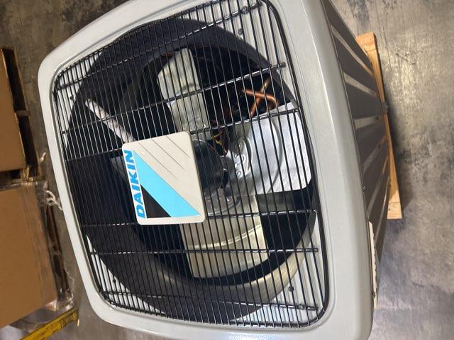 2 Ton Communicating Split-System Heat Pump 208-230/60/1 R-410A 18 Seer