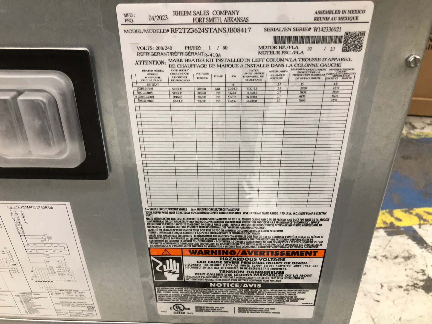 Ventilador con bobina de 2 etapas ECM de 3 toneladas con montaje en pared y equipo de calefacción de 8 Kw, 200-230/60/1 R-410A CFM, 1200