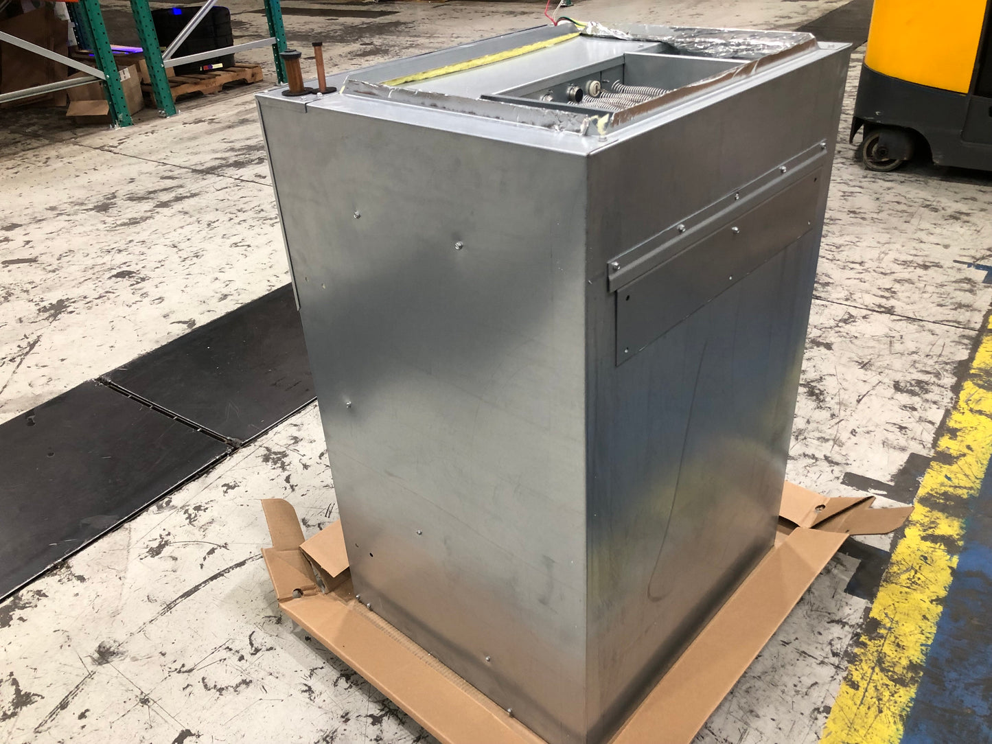 Ventilador con bobina de 2 etapas ECM de 3 toneladas con montaje en pared y equipo de calefacción de 8 Kw, 200-230/60/1 R-410A CFM, 1200