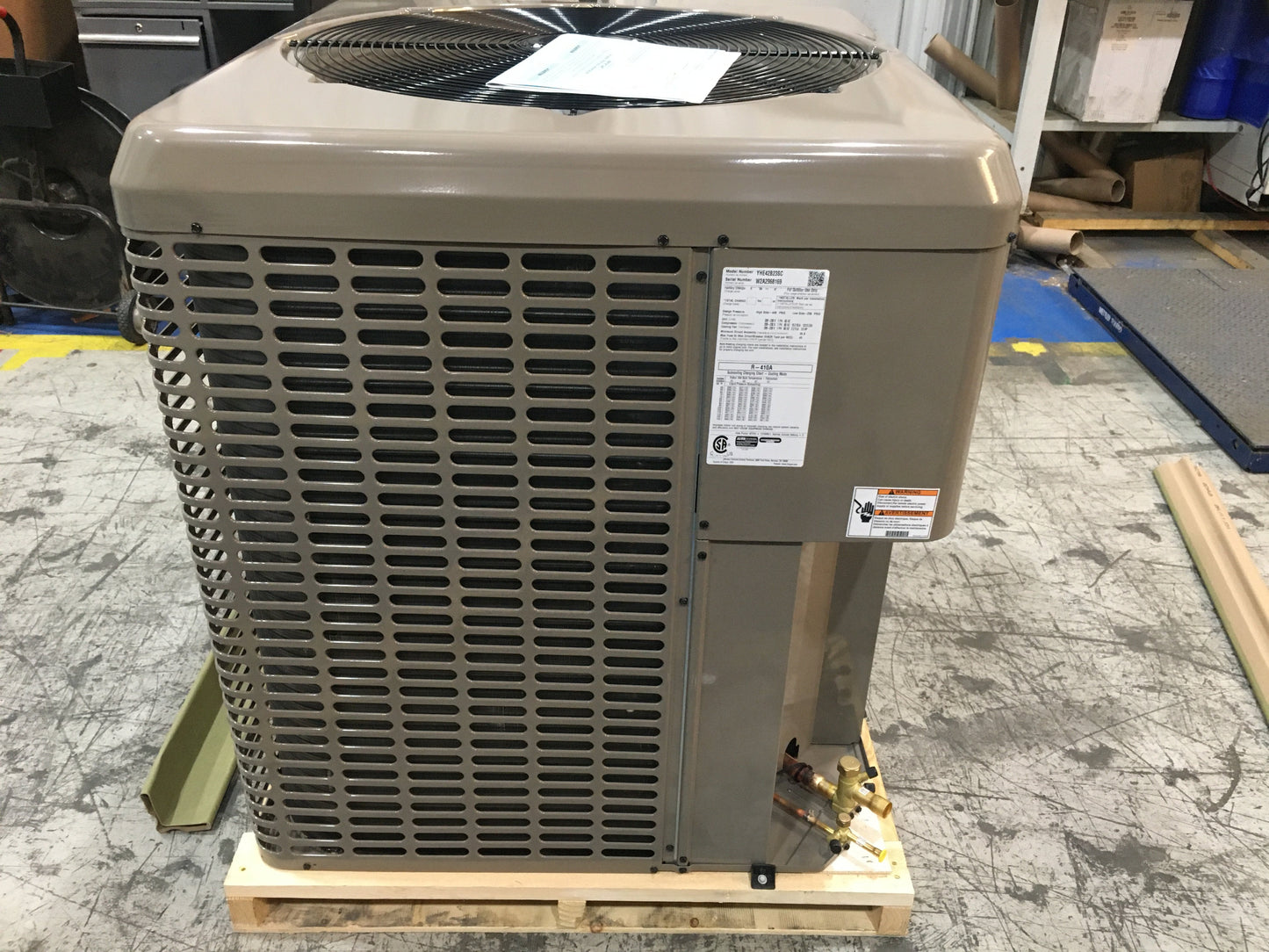 3.5 Ton Split-System Heat Pump 208-230/60/1 R-410A 14 Seer