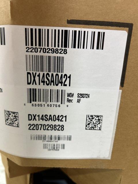 【中古】DAIKIN R-410A 残量約8キロ DAIKIN VSZN401810 1.5 TON SPLIT-SYSTEM HEAT PUMP 208-230/60/1 R