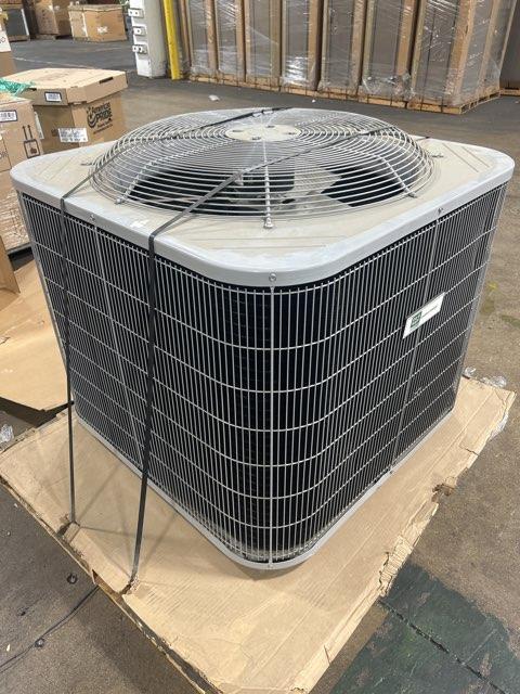 2.5 Ton Split System Heat Pump; 208/230/60/1, 16 Seer, R410A