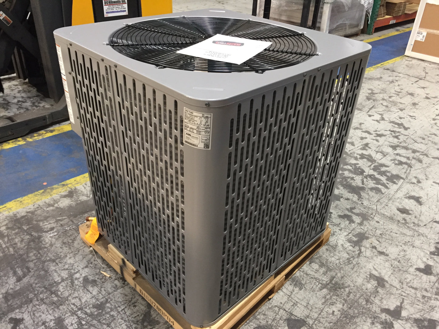 2.5 Ton Split System Heat Pump 208-230/60/1 R410A 16 Seer