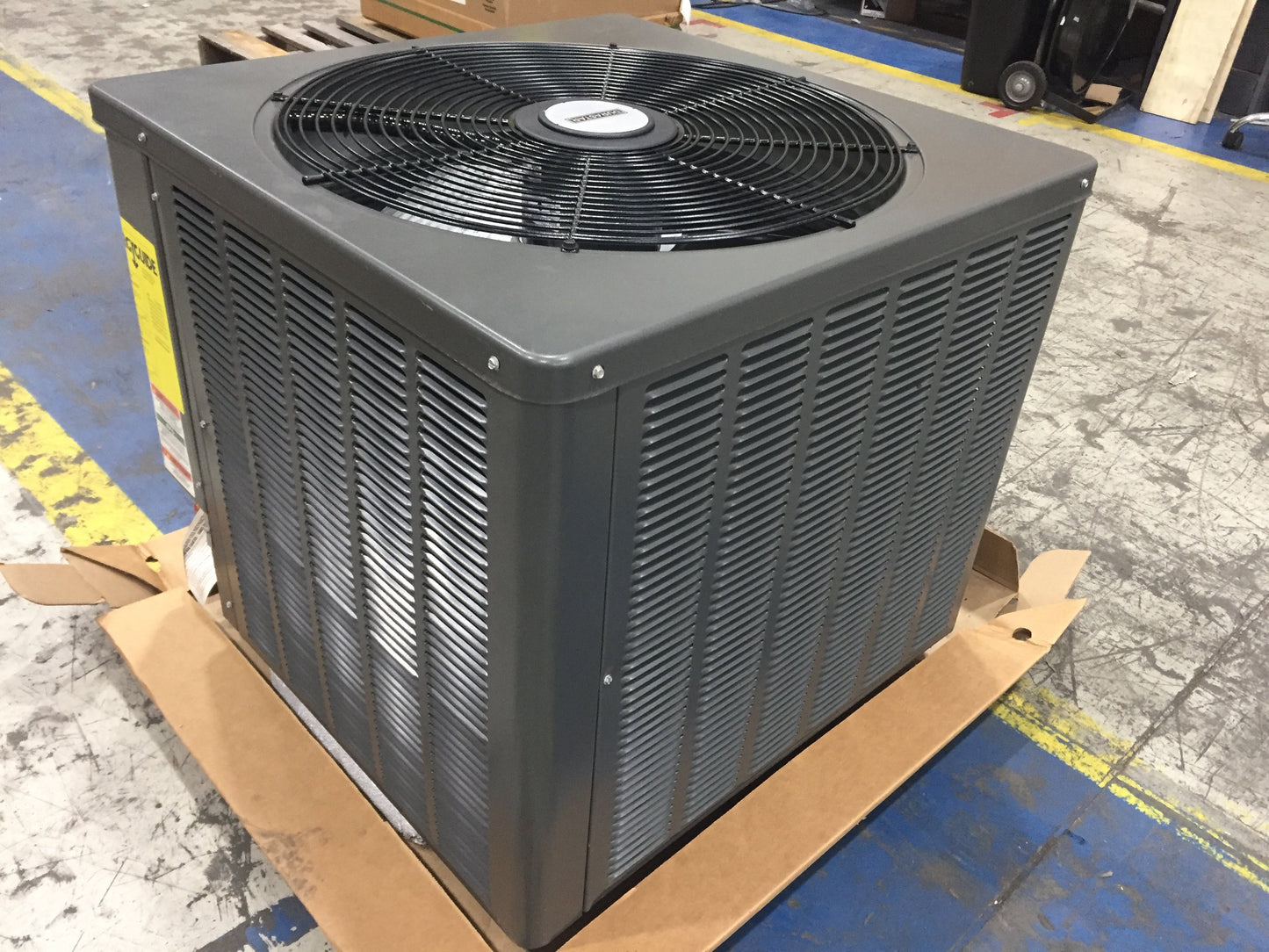 1.5 Ton Split System Heat Pump; 208/230/60/1, R-410A, 14 Seer