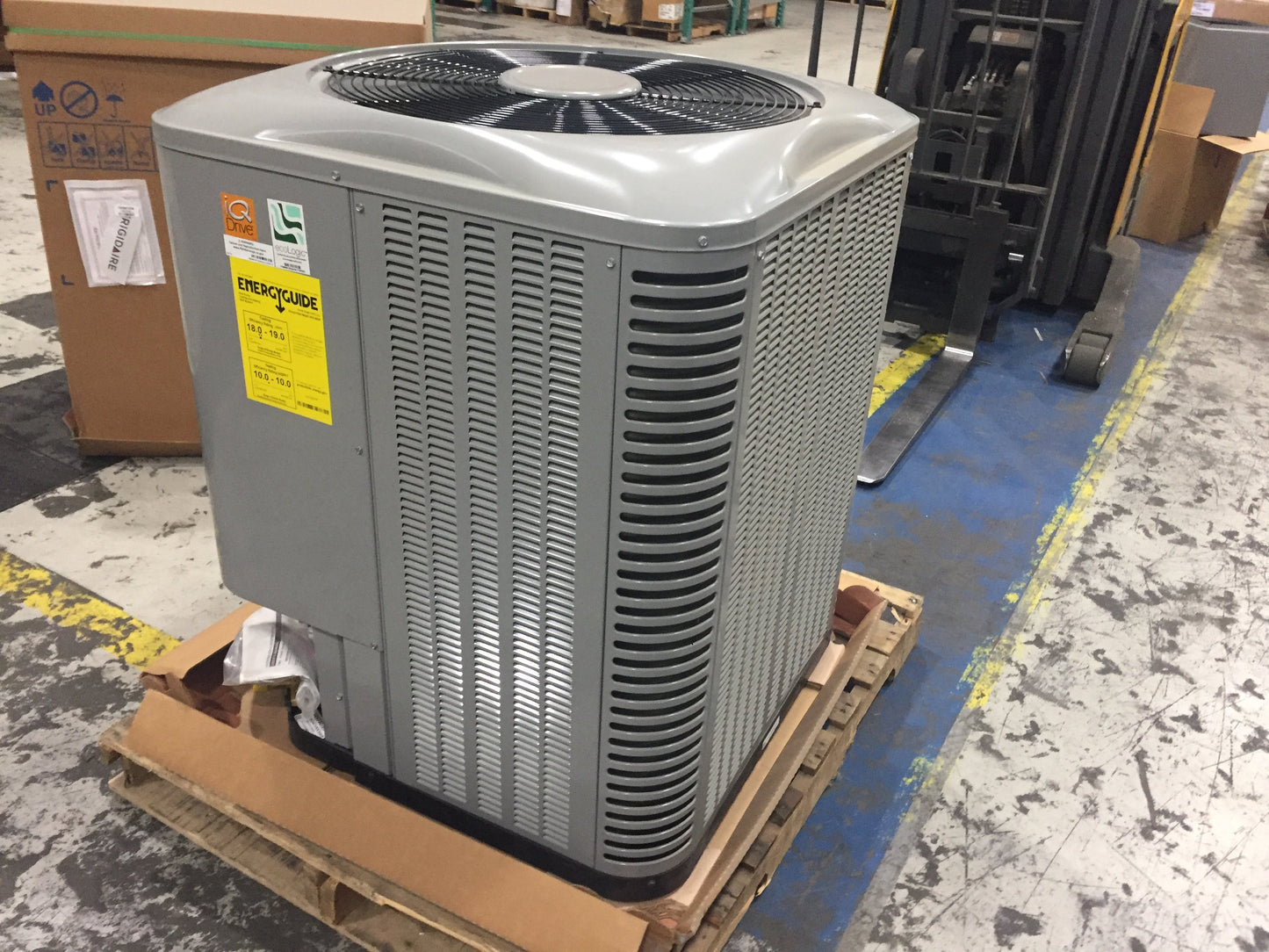 3 Ton IQ Drive Inverter Communicating Comptaible Split-System Heat Pump 208-230/60/1 R-410A 19 Seer