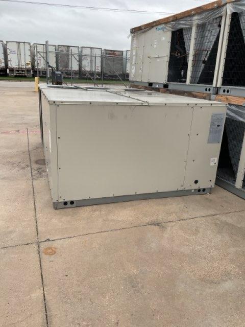 15 Ton Light Commercial Packaged Air Conditioner  208-230/60/3 14.2 Eer, R-410A