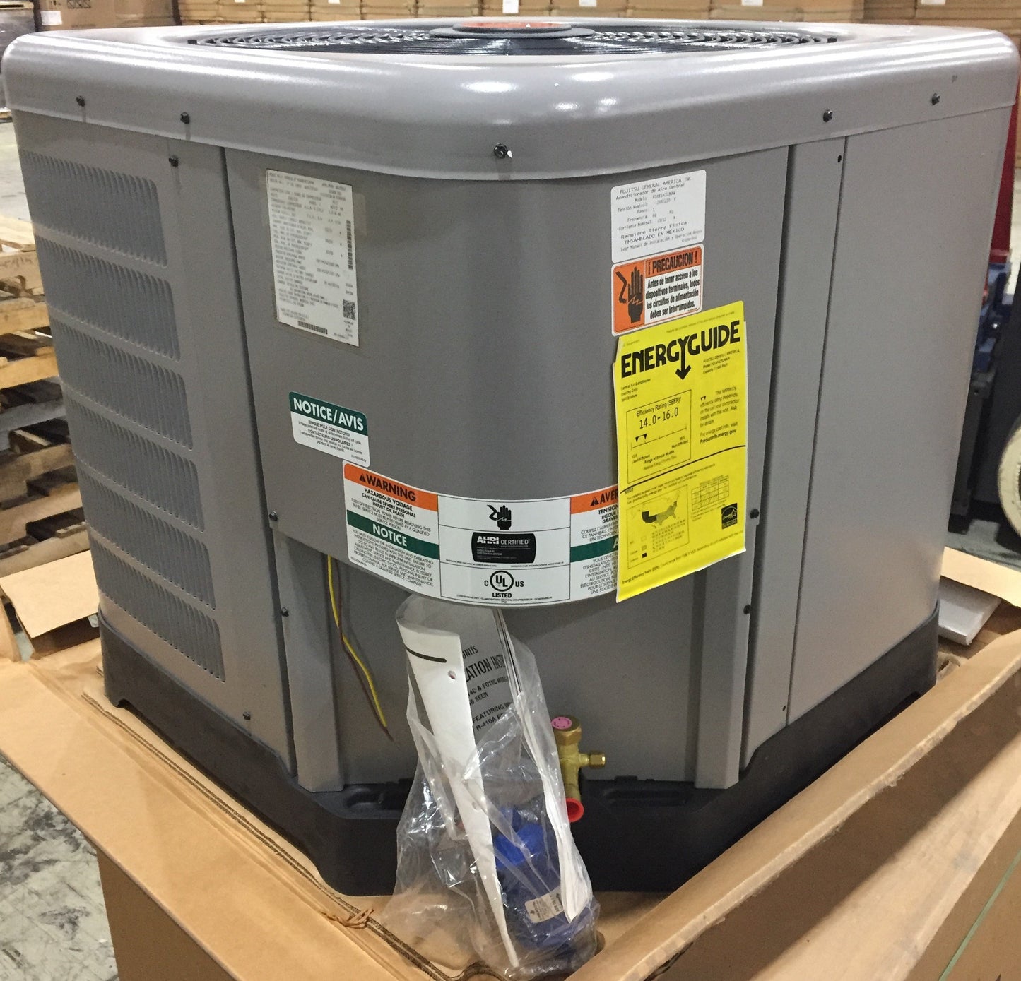 Aire acondicionado de sistema dividido de 1,5 toneladas, 208-230/60/1 R410A, 14 Seer