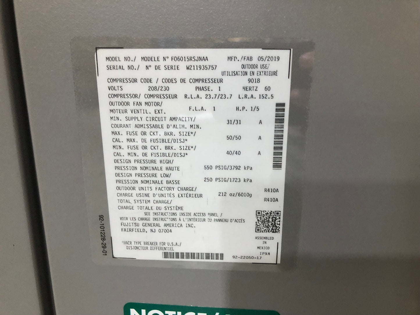 Bomba de calor de sistema dividido de 5 toneladas; 208-230/60/1, R410A, 15 SEER