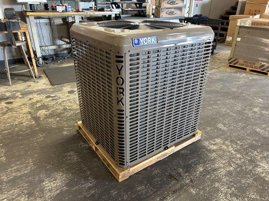 2.5 Ton Split-System Heat Pump 208-230/60/1 16 SEER R-410A