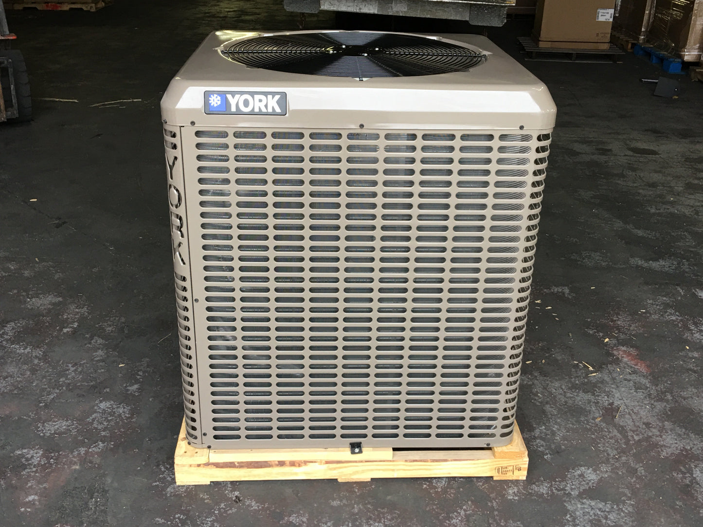 2.5 Ton Split-System Heat Pump; 208-230/60/1 16 Seer R-410A