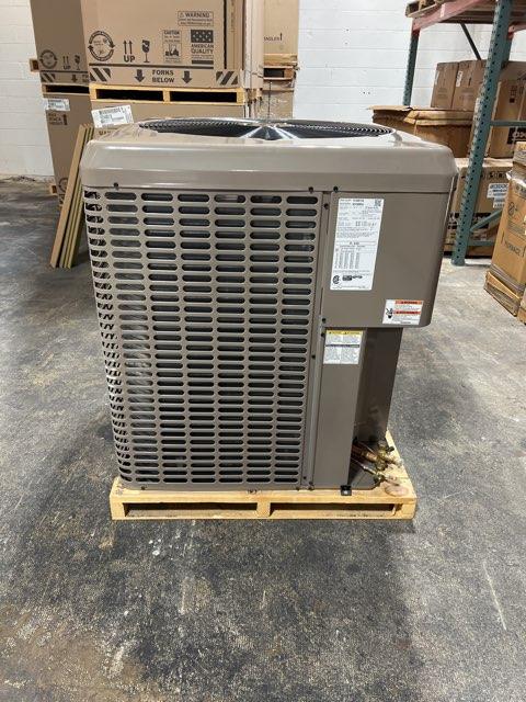 4 Ton Split-System Heat Pump 208-230/60/1 R410A 14 SEER