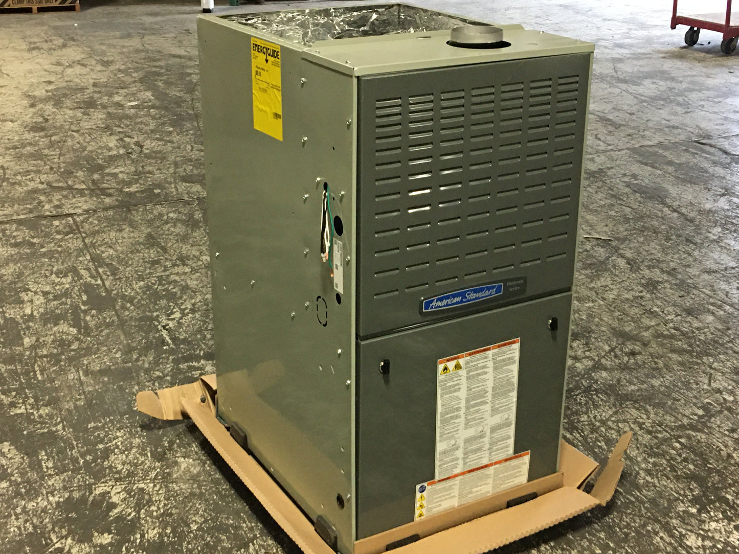 100,000 BTU 2-Stg Up/Horz ECM Variable Speed Comm. Compatible Gas Furnace 80% 115/60/1 CFM: 2000