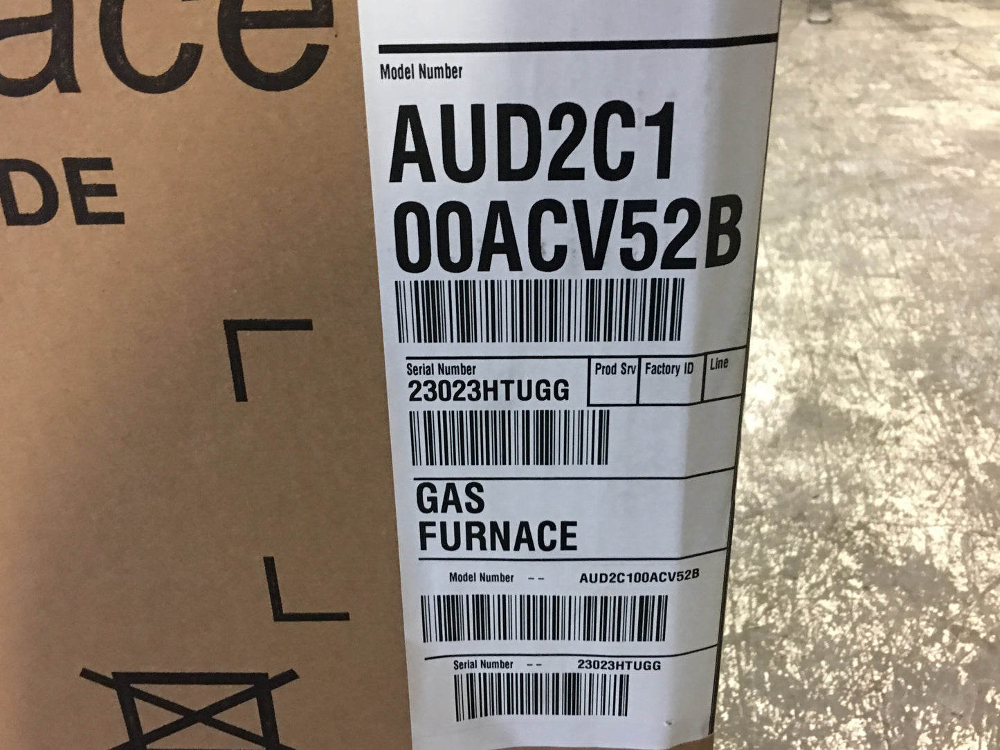 100,000 BTU 2-Stg Up/Horz ECM Variable Speed Comm. Compatible Gas Furnace 80% 115/60/1 CFM: 2000