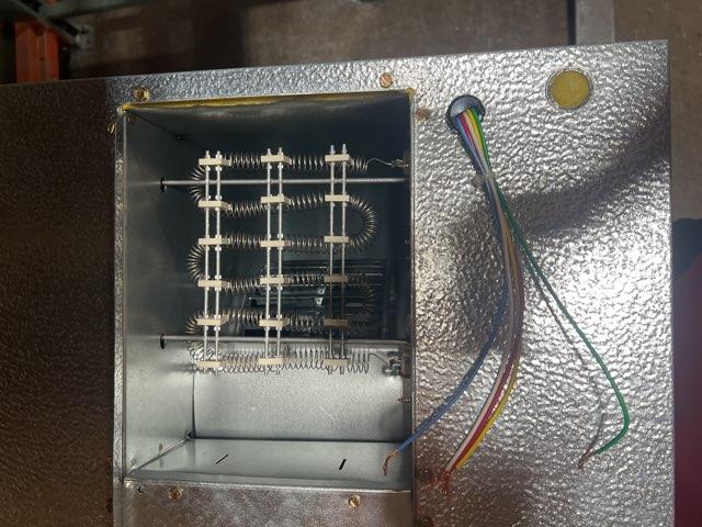 0.75 Ton Magic Pak Ac Packaged Unit With 3 KW Installed Electric Heat, 11 EER, 208-230/60/1, R410A